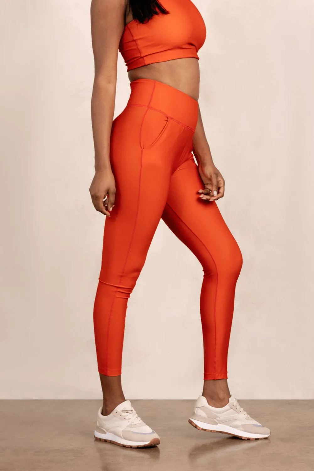 Adventurer High Rise Compression Legging
