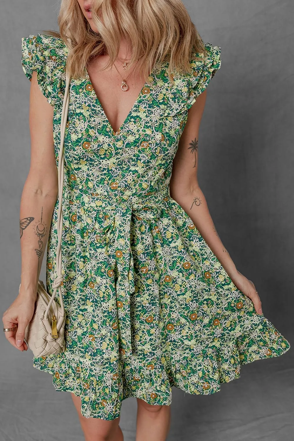 Apvirdy Women's Flower Print Flowy Mini Dress Flutter Sleeve V Neck A-Line Ruffle Dress with Belt