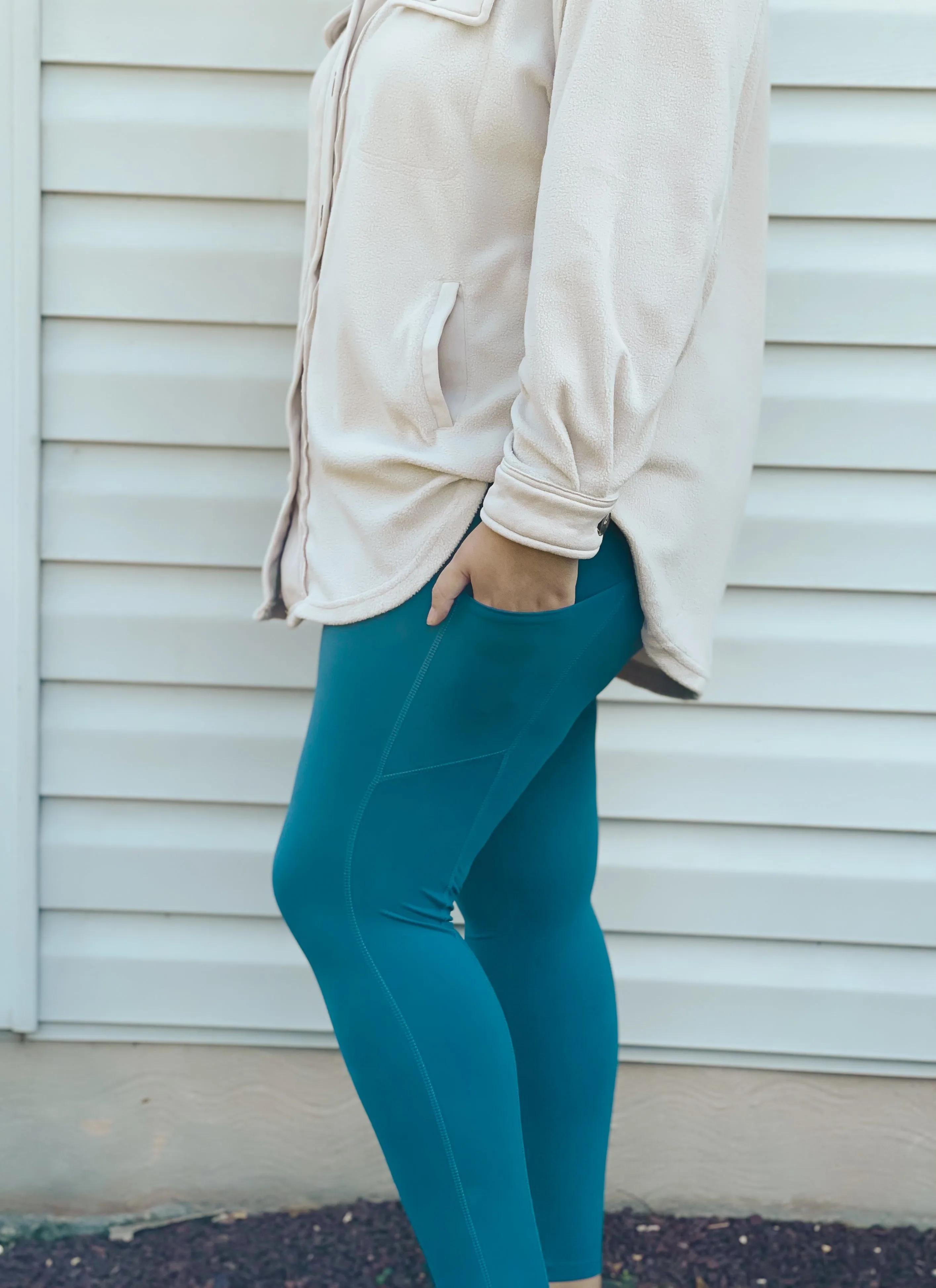 Buttery Soft Leggings With Pockets in Teal