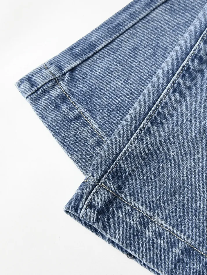 Pocket Design Blue Wash Boyfriend Jeans
