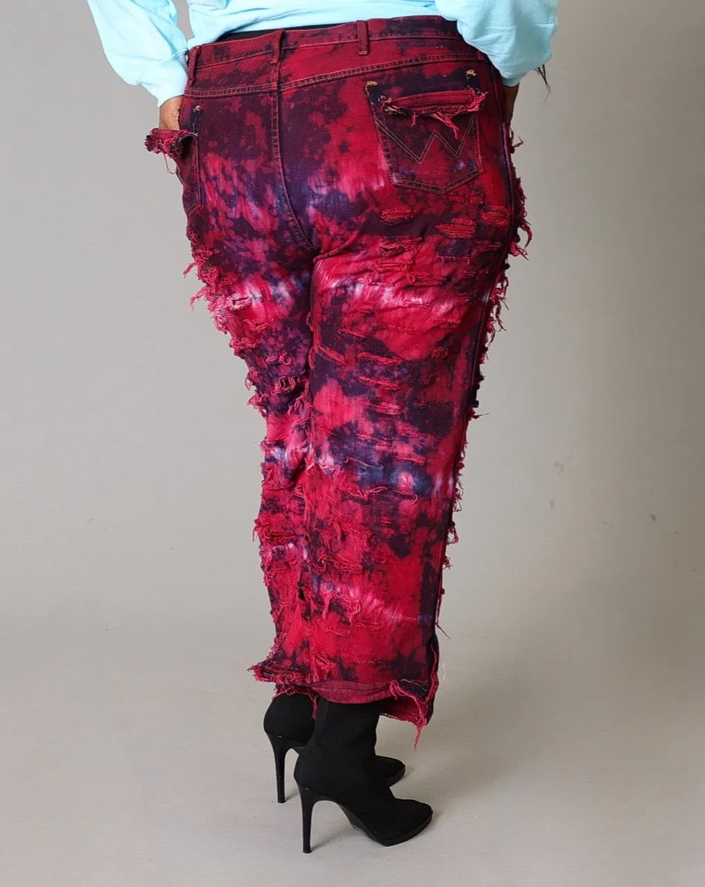 RED DYED SHREDDED DENIM - PLUS