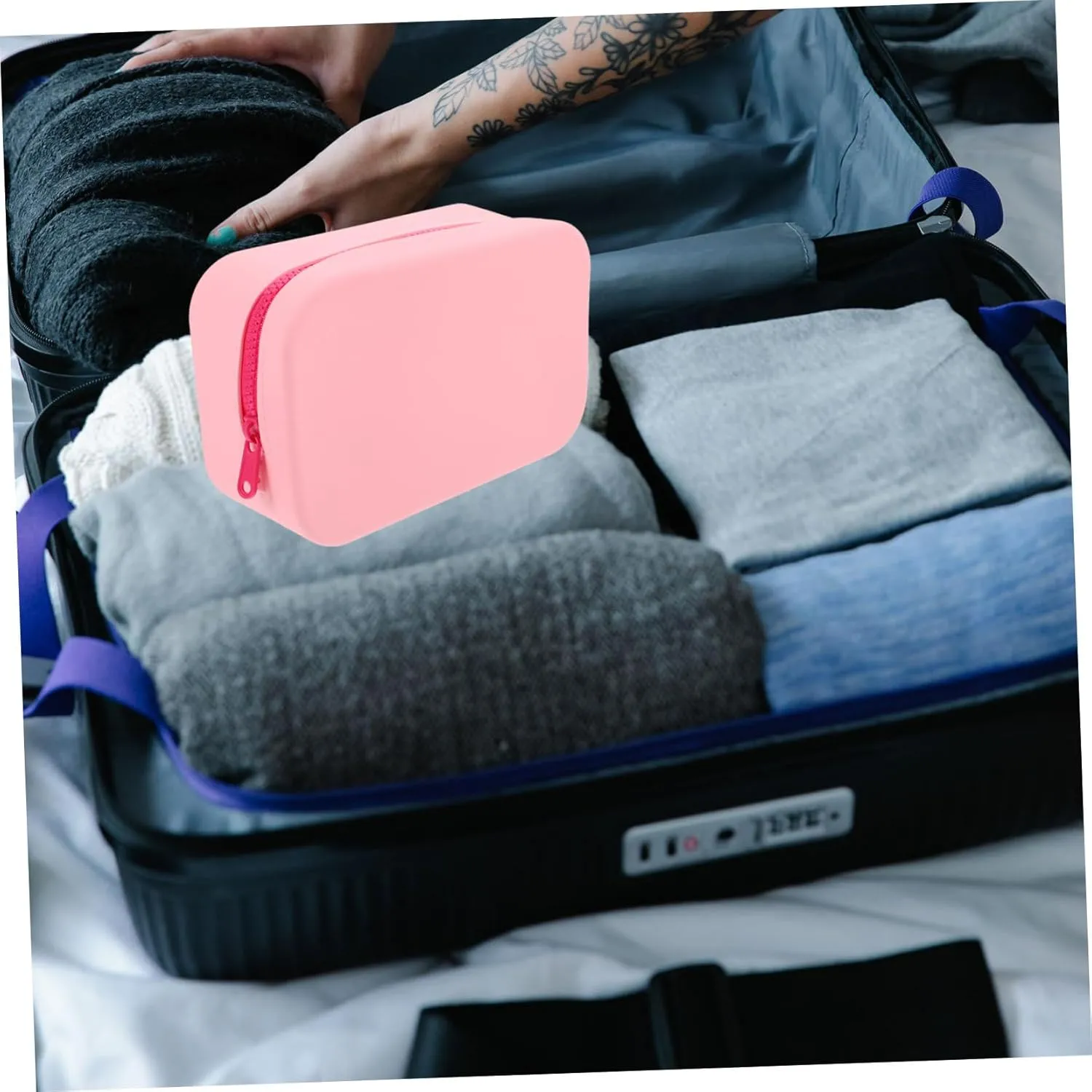 Toiletry Bag Transparent Makeup Bag Mirror Zipper Large Capacity Silicone Travel Pouch for Women